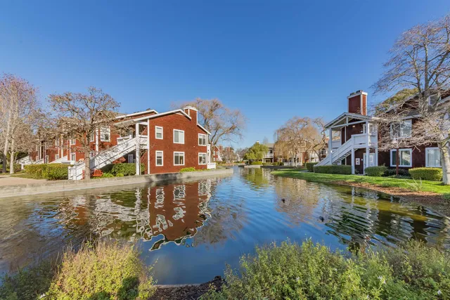 $420,000 | 59 Marina Lakes Drive, Richmond, CA 94804