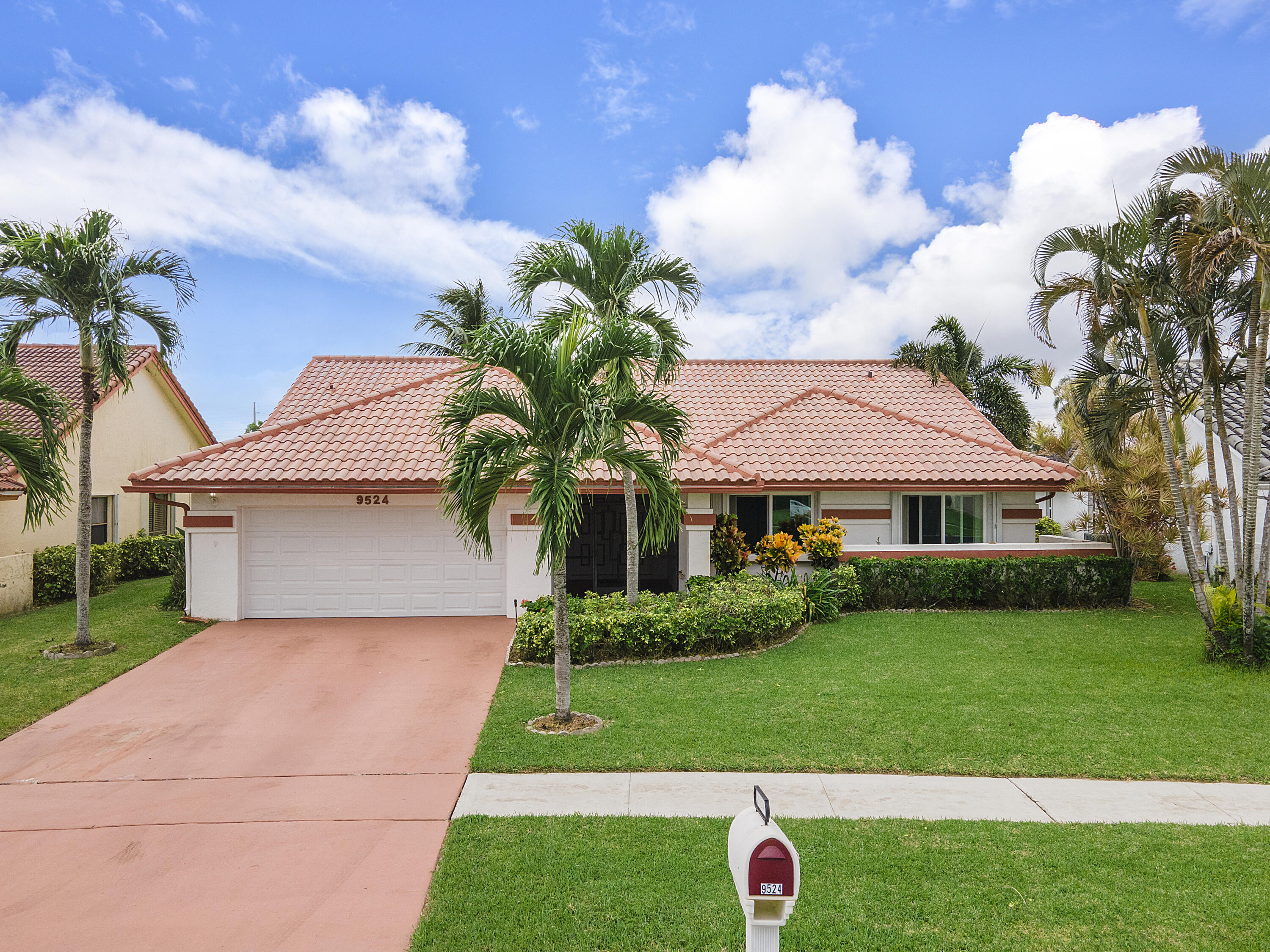 9524 El Clair Ranch Road Boynton Beach, FL 33437 - Photo 3 of 56 9524_El_Clair_Ranch_Rd_03