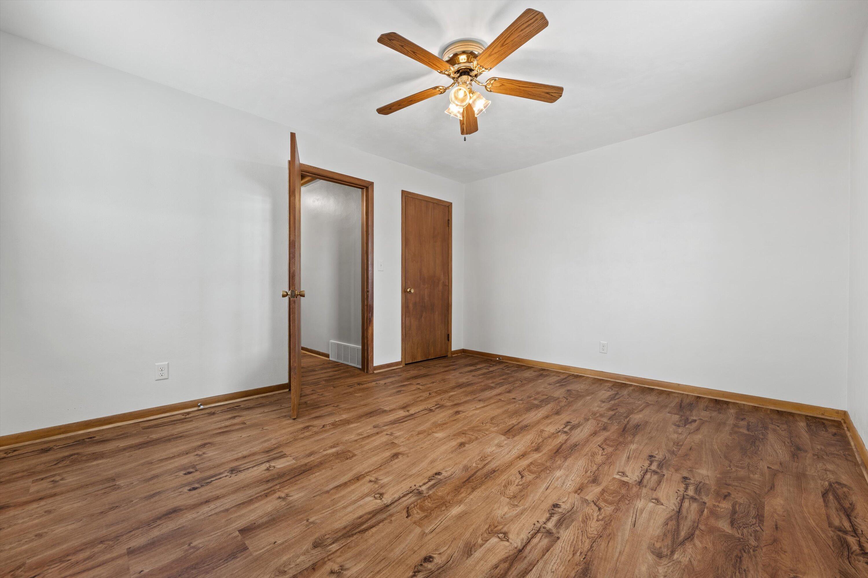 S46-w29780 Genesee Road Waukesha, WI 53189 - Photo 24 of 53 24-IMG_0094