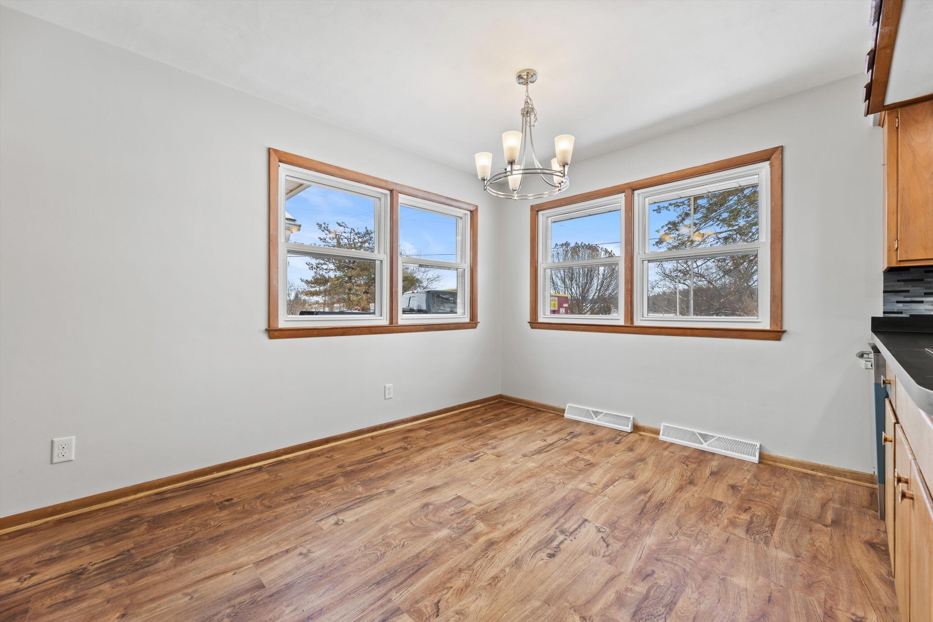 S46-w29780 Genesee Road Waukesha, WI 53189 - Photo 39 of 53 41-IMG_0201