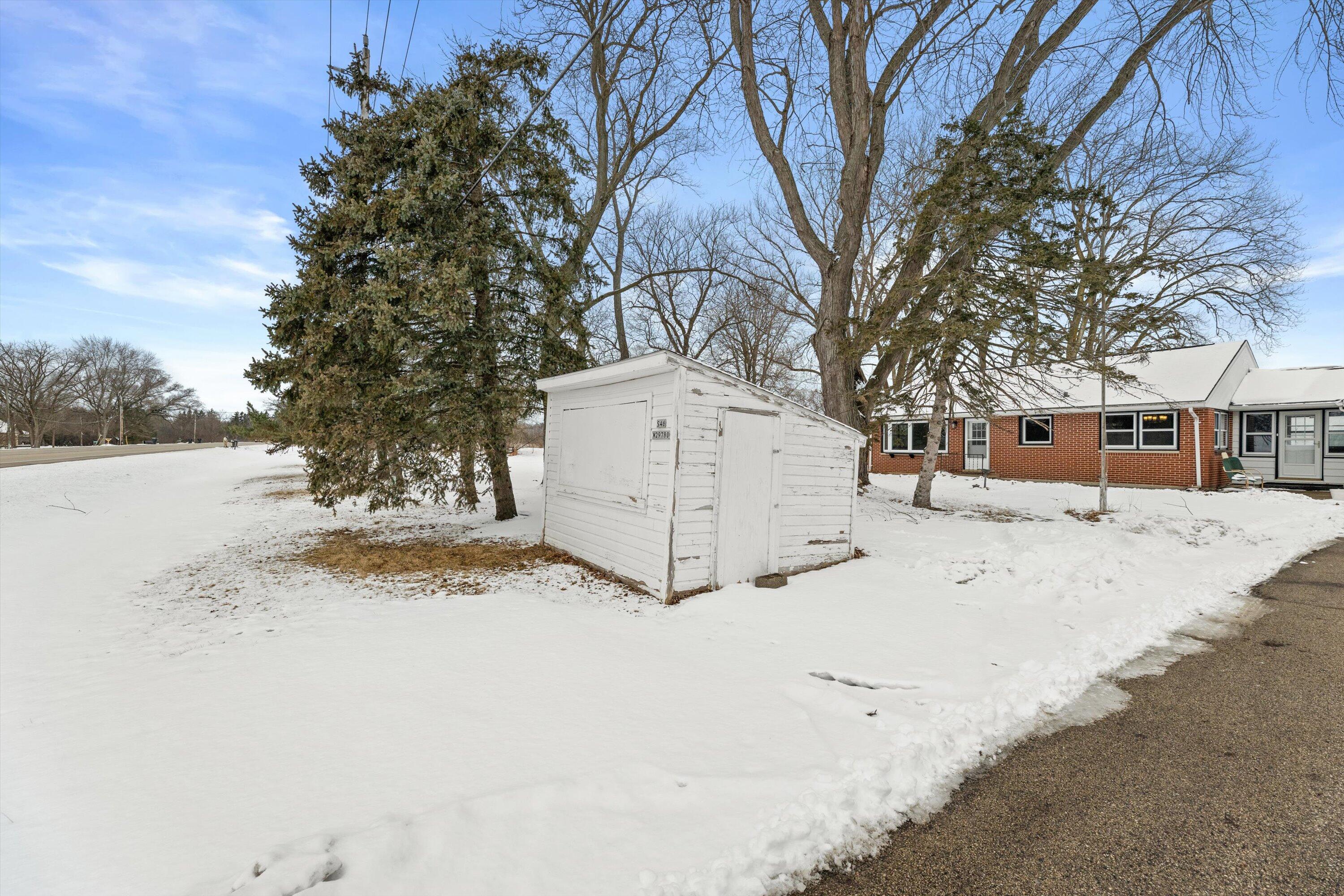 S46-w29780 Genesee Road Waukesha, WI 53189 - Photo 50 of 53 52-IMG_0259