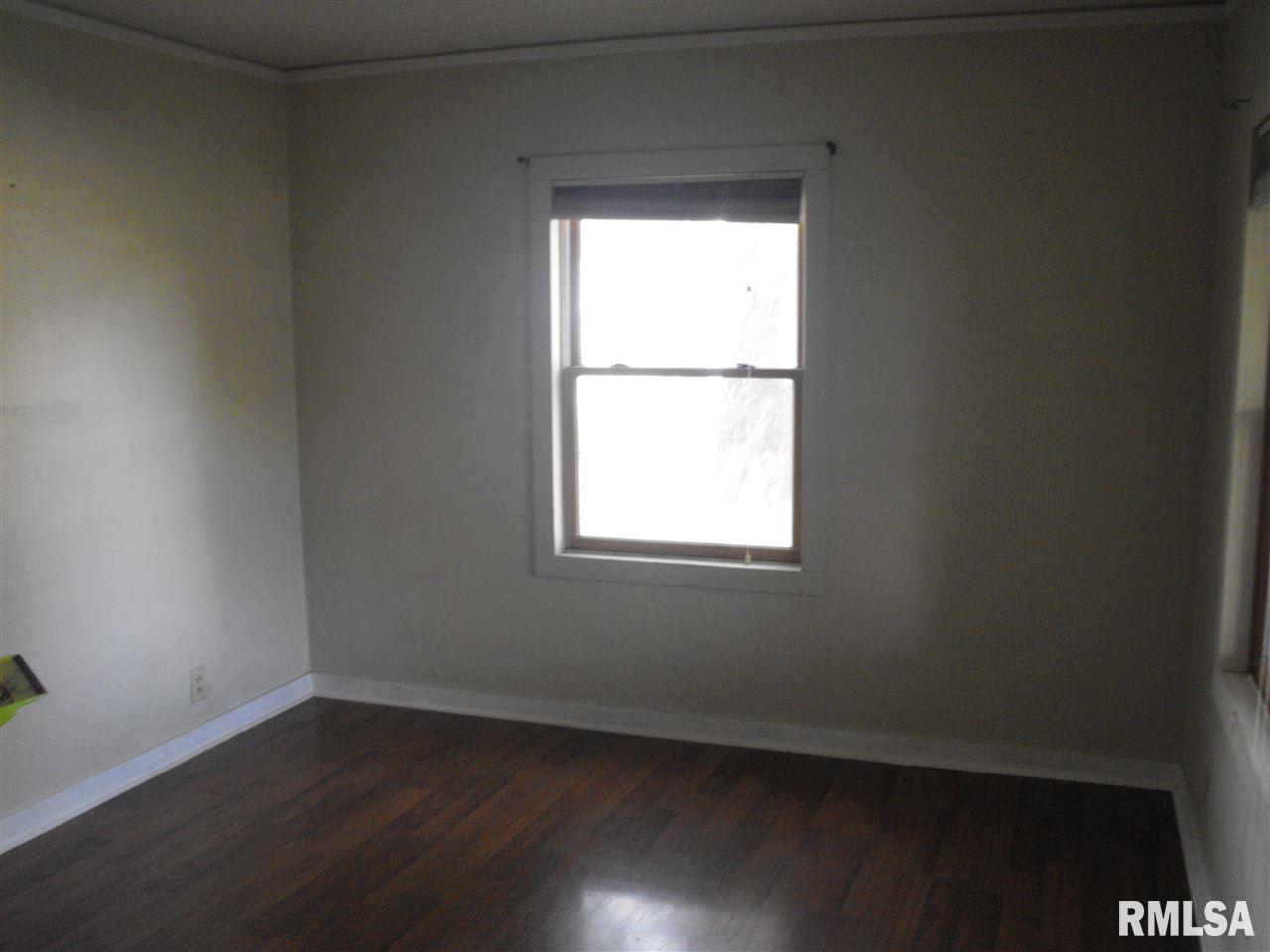 2005 4th Street Moline, IL 61265 - Photo 11 of 15 Gallery Image 11