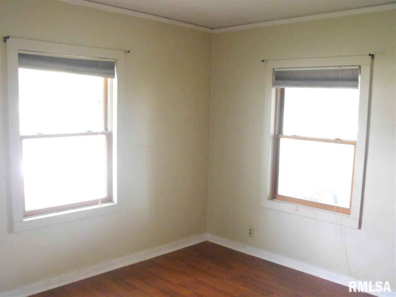2005 4th Street Moline, IL 61265 - Photo 5 of 15 Gallery Image 5