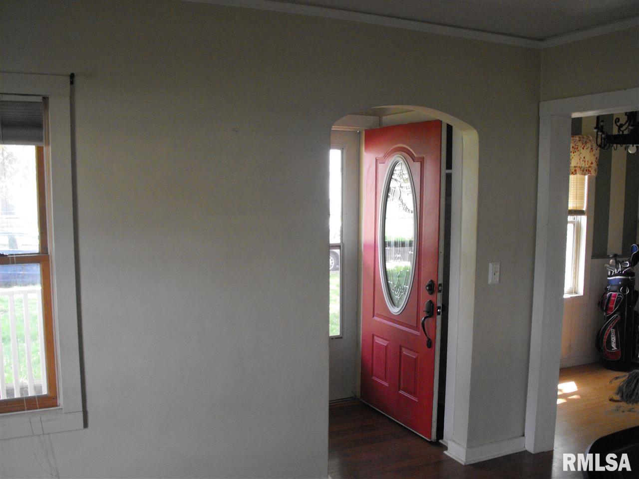 2005 4th Street Moline, IL 61265 - Photo 7 of 15 Gallery Image 7