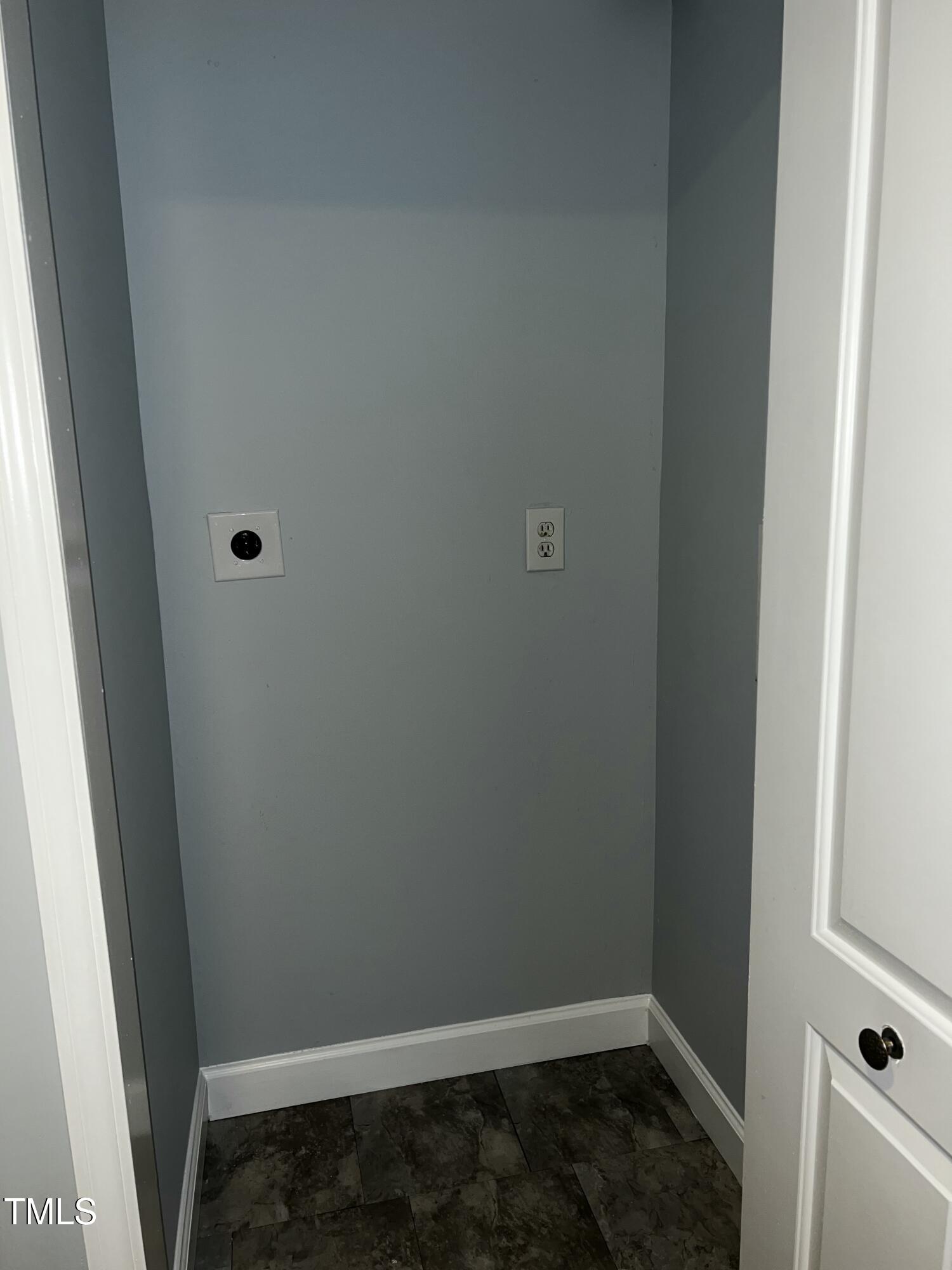 4519 Edwards Mill Road, Unit J Raleigh, NC 27612 - Photo 11 of 20 IMG_9439