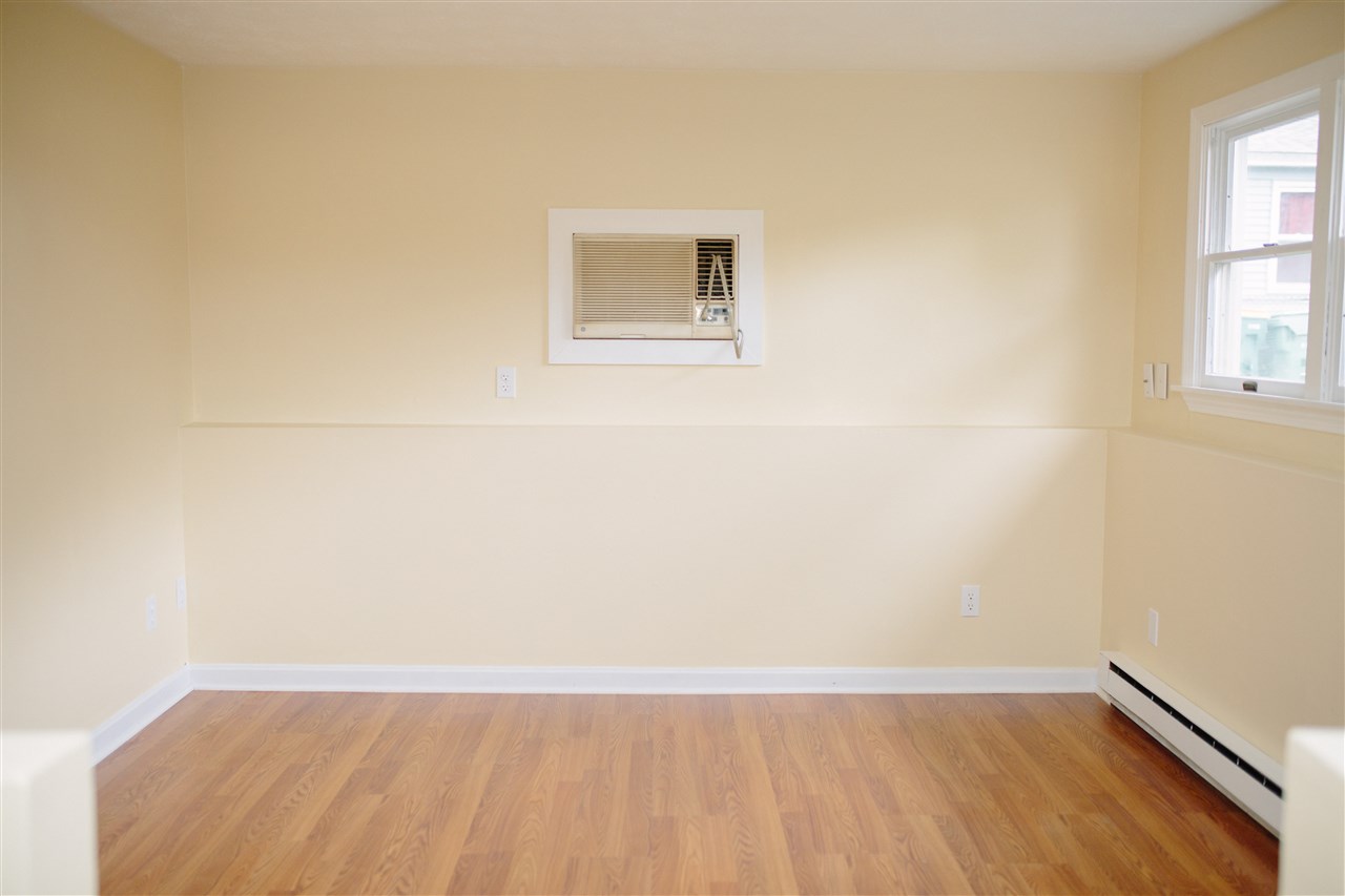 4 Brochu Court Rochester, NH 03867 - Photo 3 of 17