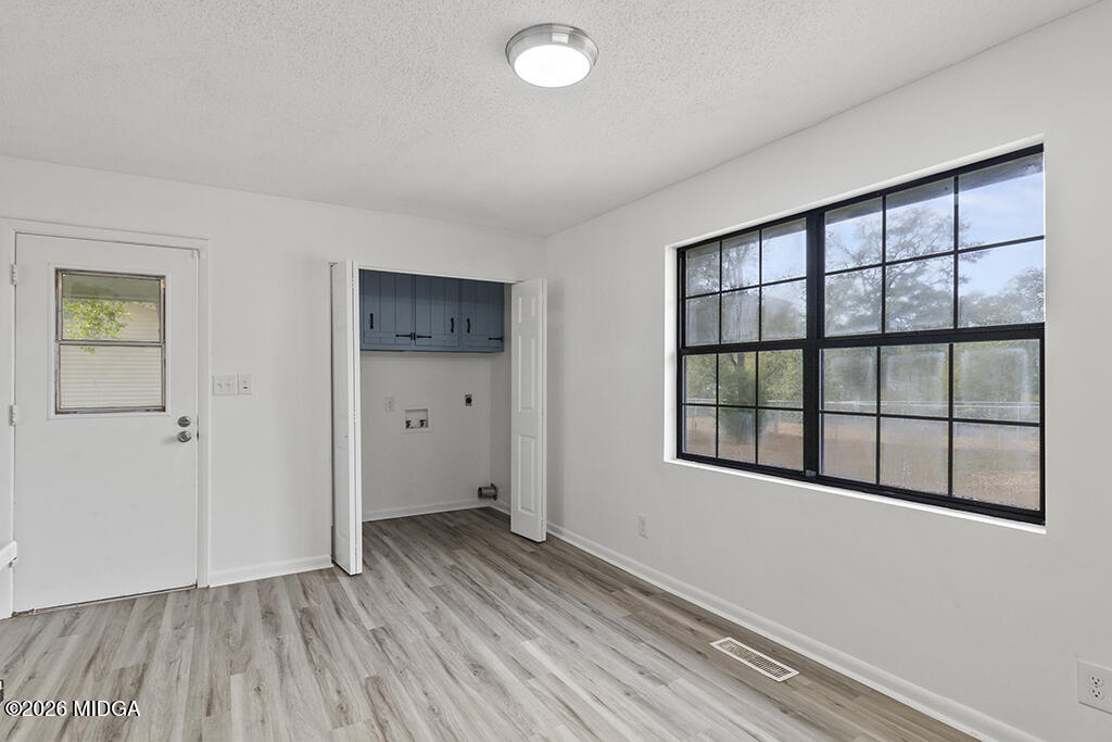 417 Stanley Street Perry, GA 31069 - Photo 14 of 24 Eat in kitchen