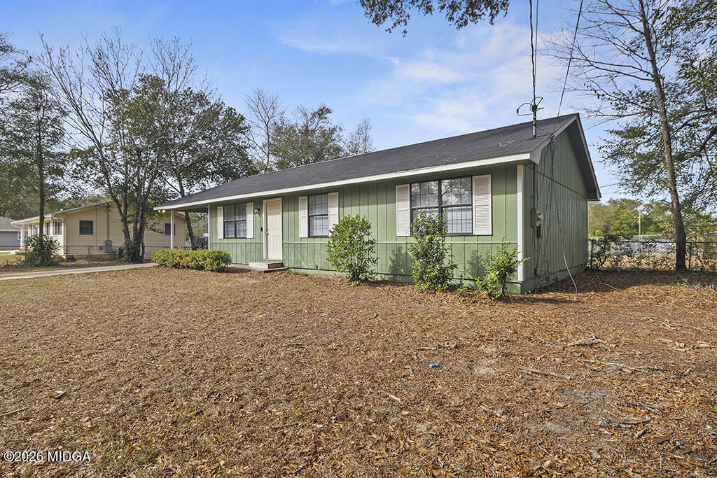 417 Stanley Street Perry, GA 31069 - Photo 3 of 24 Right side front of home