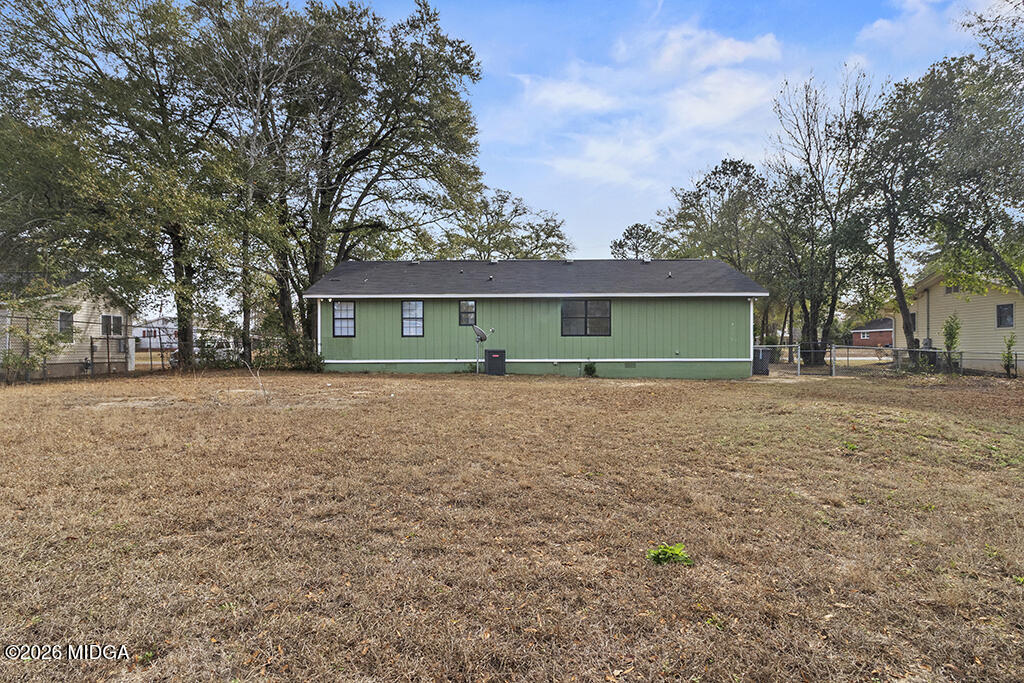417 Stanley Street Perry, GA 31069 - Photo 6 of 24 Back of home