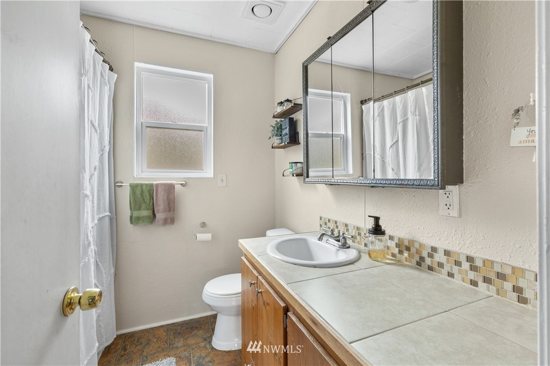 915 Clarke Road Aberdeen, WA 98520 - Photo 13 of 32 Gallery Image 13