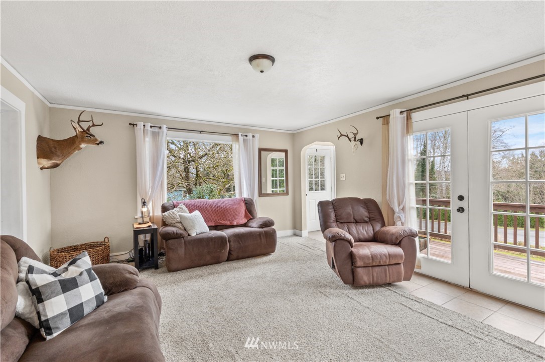 915 Clarke Road Aberdeen, WA 98520 - Photo 4 of 32 Gallery Image 4