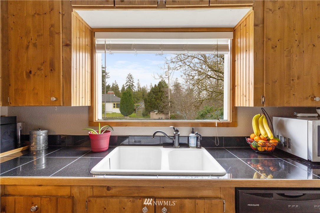 915 Clarke Road Aberdeen, WA 98520 - Photo 7 of 32 Gallery Image 7