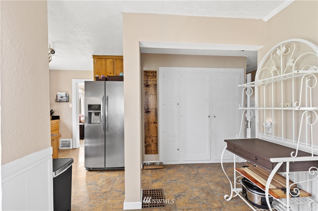 915 Clarke Road Aberdeen, WA 98520 - Photo 9 of 32 Gallery Image 9