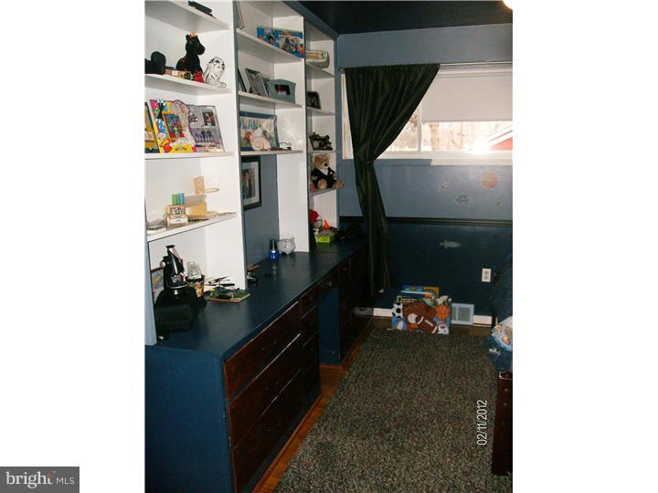 501 Sutherland Road Ewing, NJ 08618 - Photo 6 of 8 Bedroom 2
