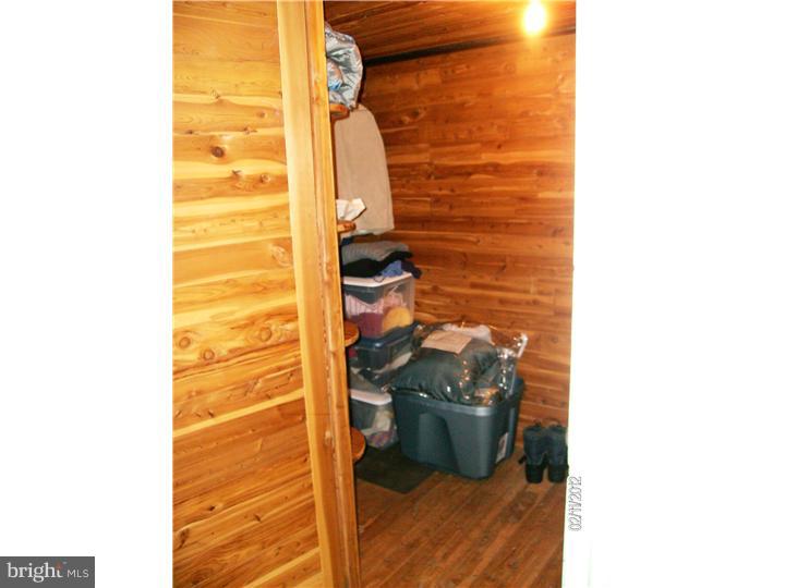 501 Sutherland Road Ewing, NJ 08618 - Photo 7 of 8