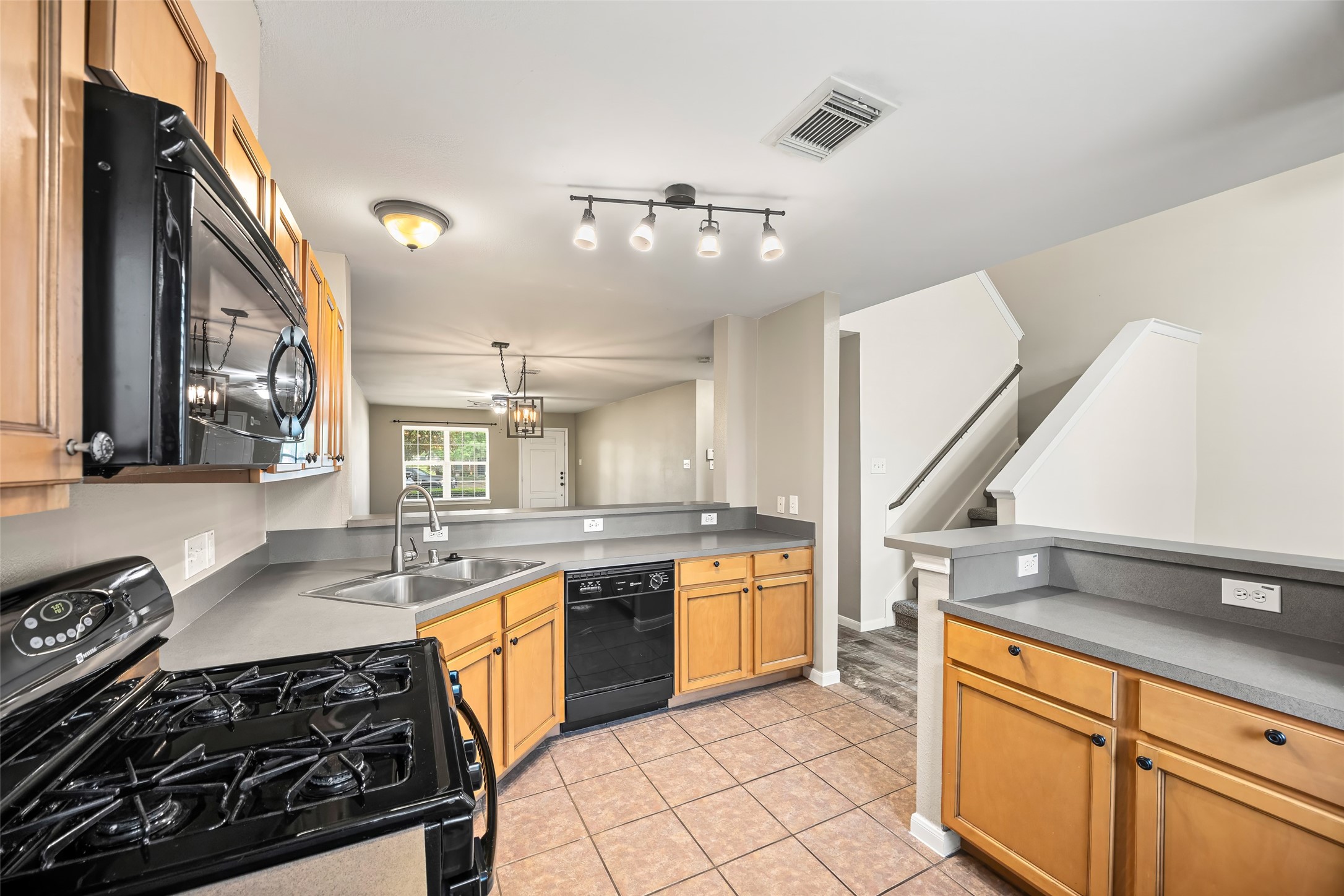 1651 Grable Cove Lane Spring, TX 77379 - Photo 9 of 20