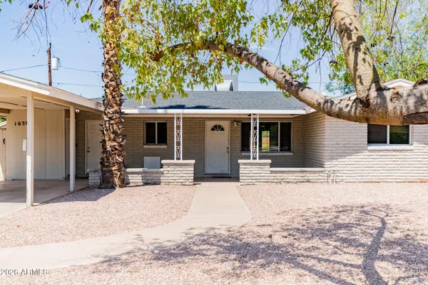 $2,500 | 1620 South Hardy Drive, Tempe, AZ 85281