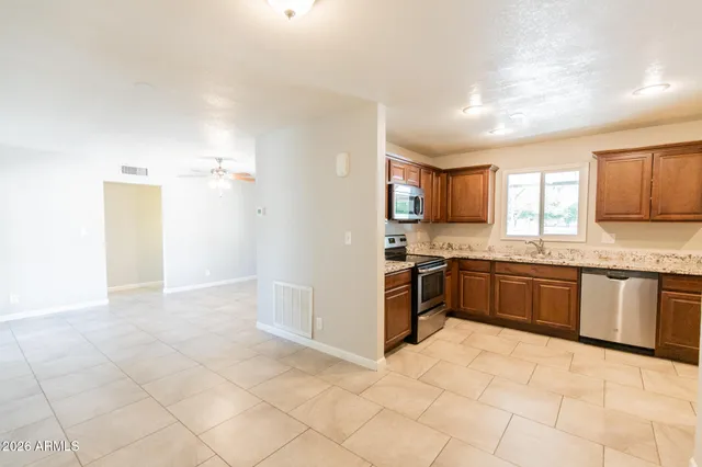 $2,500 | 1620 South Hardy Drive, Tempe, AZ 85281