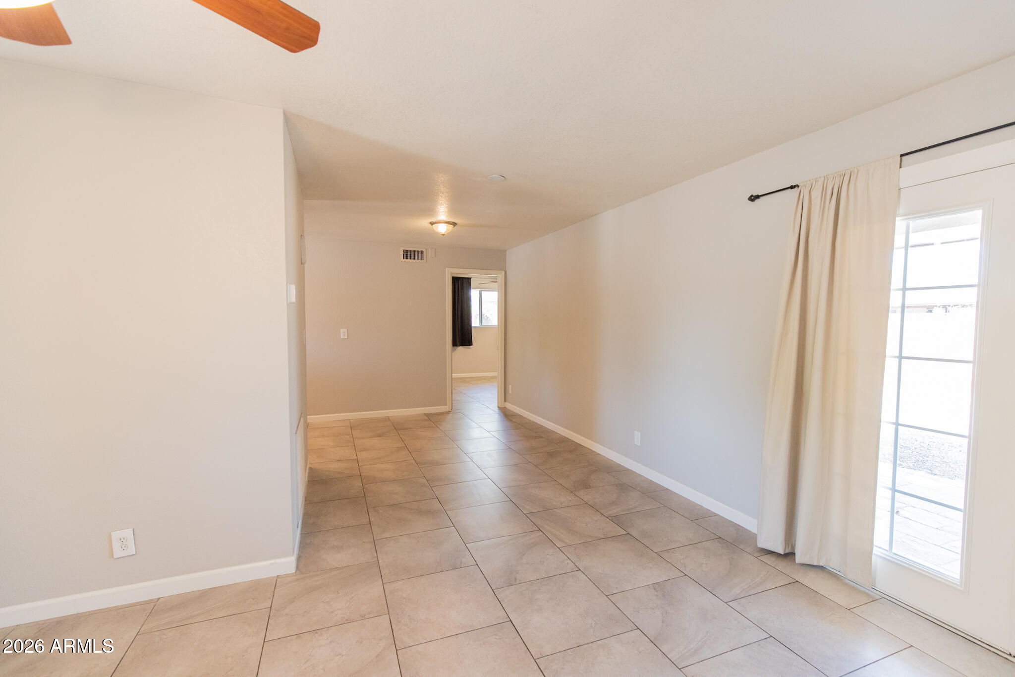 1620 South Hardy Drive Tempe, AZ 85281 - Photo 9 of 22 08