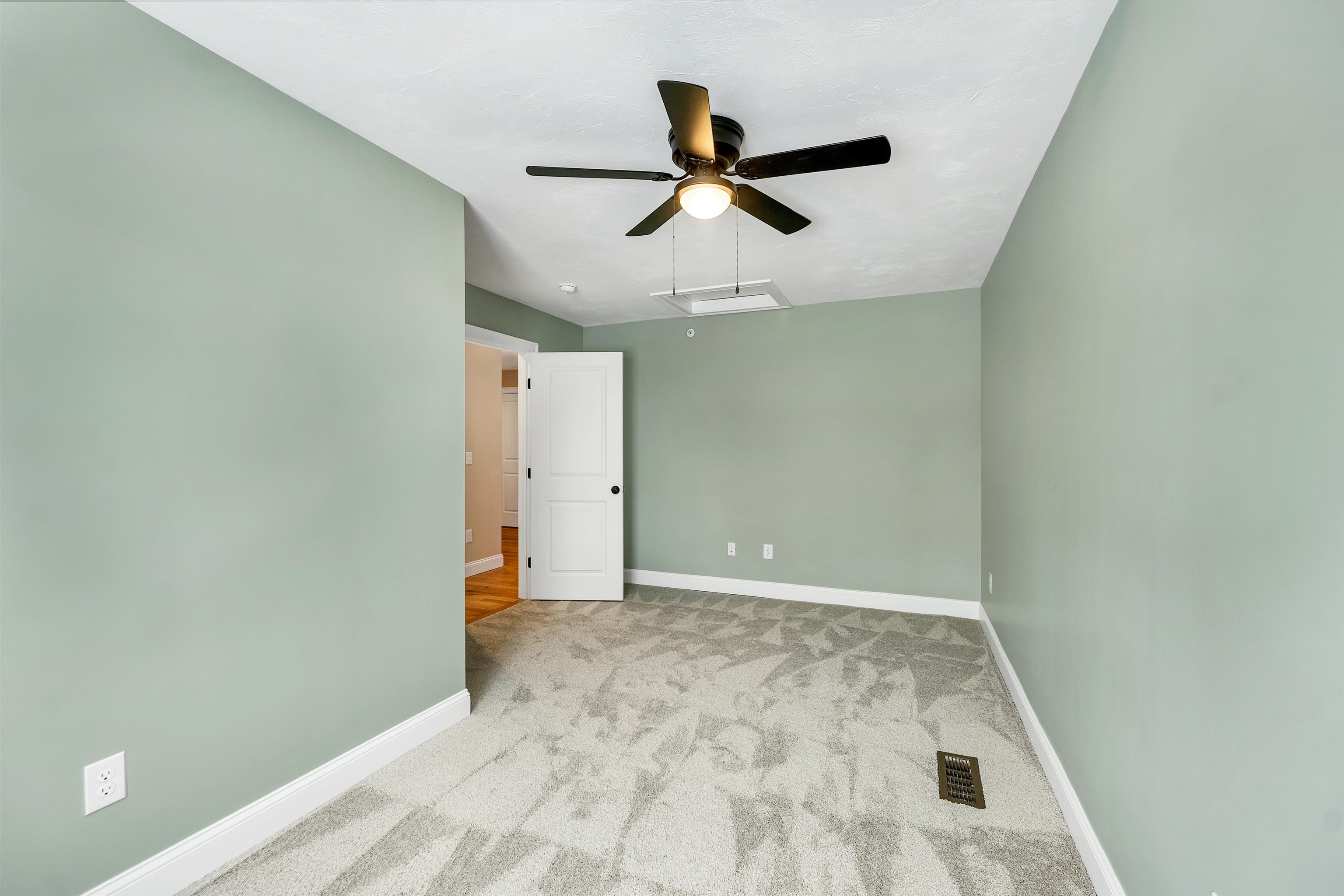 98 Brook Hill Meredith, NH 03253 - Photo 22 of 30