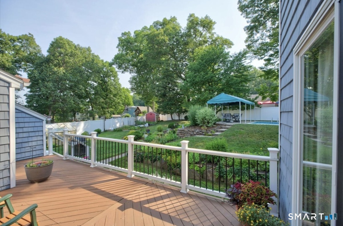 127 Helaine Road Manchester, CT 06042 - Photo 30 of 35