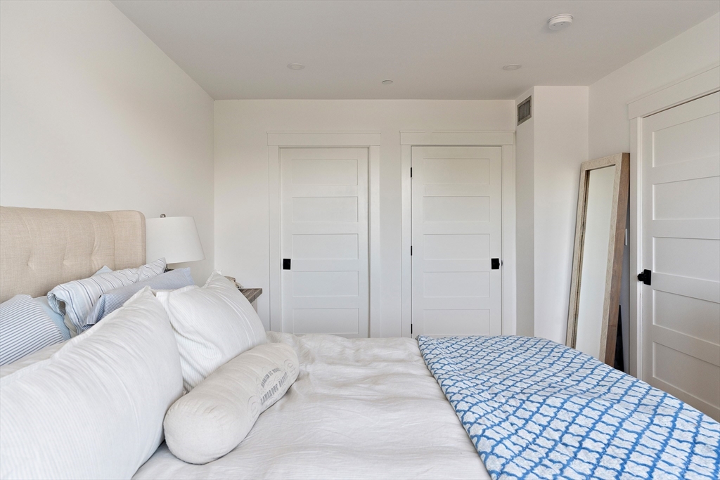 65 Chelsea Street, Unit 403 Boston, MA 02129 - Photo 8 of 17