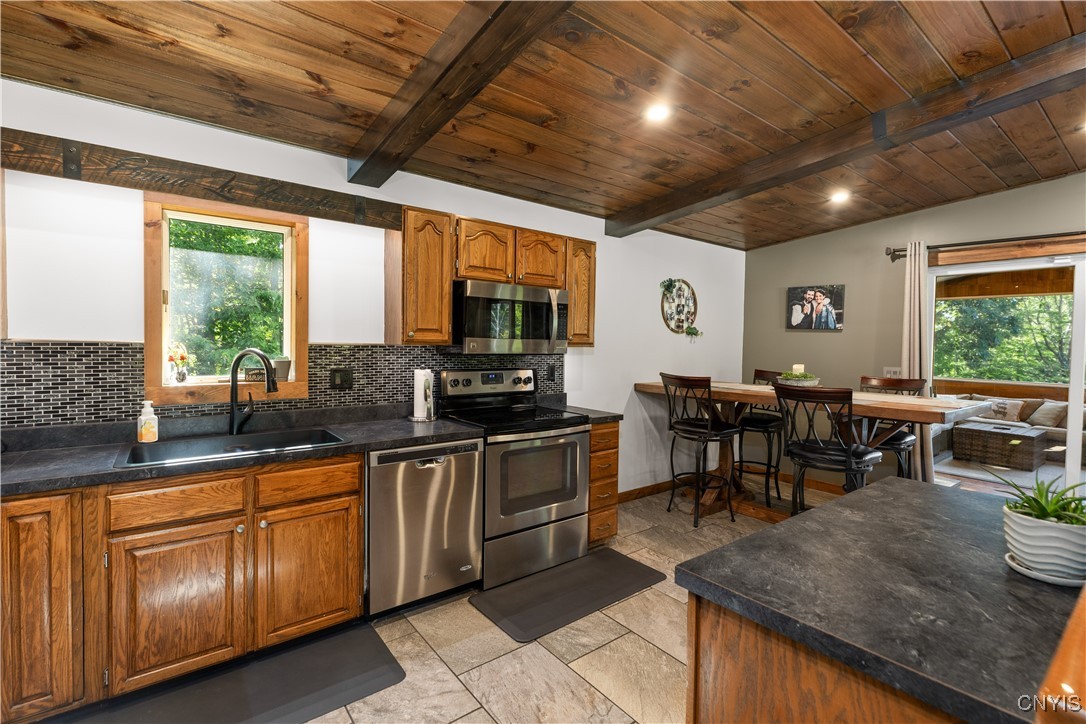 11090 Bell Hill Road Deerfield, NY 13502 - Photo 25 of 48