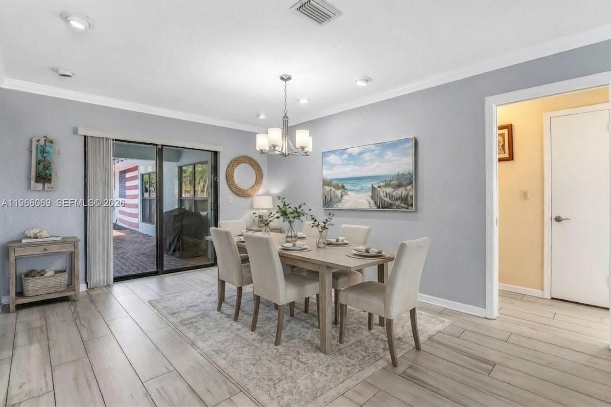 5201 Jefferson Street Hollywood, FL 33021 - Photo 7 of 28