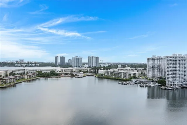 a view of ocean and city view