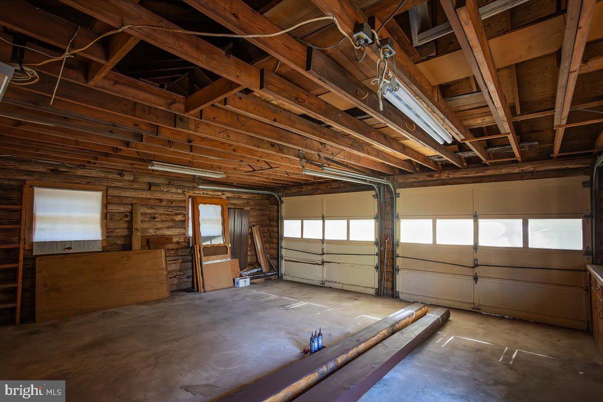 5256 Williamsburg Road Federalsburg, MD 21632 - Photo 18 of 27 Garage