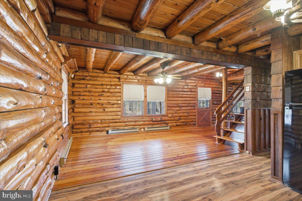 5256 Williamsburg Road Federalsburg, MD 21632 - Photo 4 of 27 Living Space