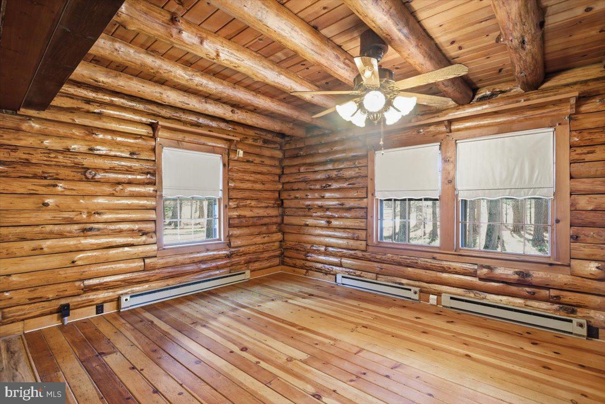 5256 Williamsburg Road Federalsburg, MD 21632 - Photo 5 of 27 Living Space