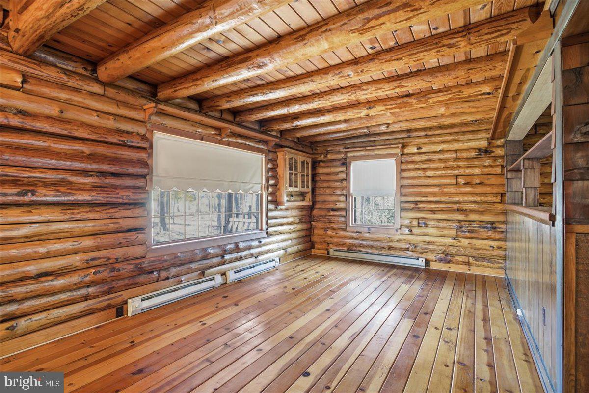 5256 Williamsburg Road Federalsburg, MD 21632 - Photo 7 of 27 Living Space