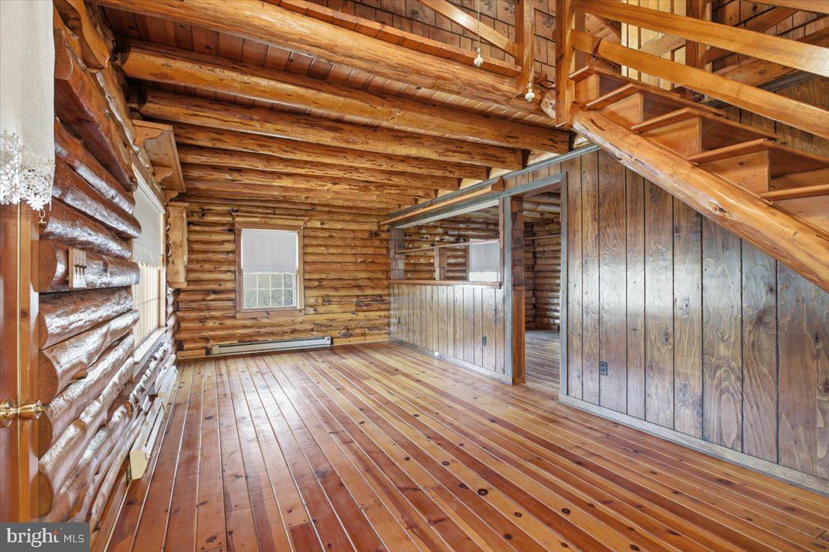 5256 Williamsburg Road Federalsburg, MD 21632 - Photo 8 of 27 Living Space