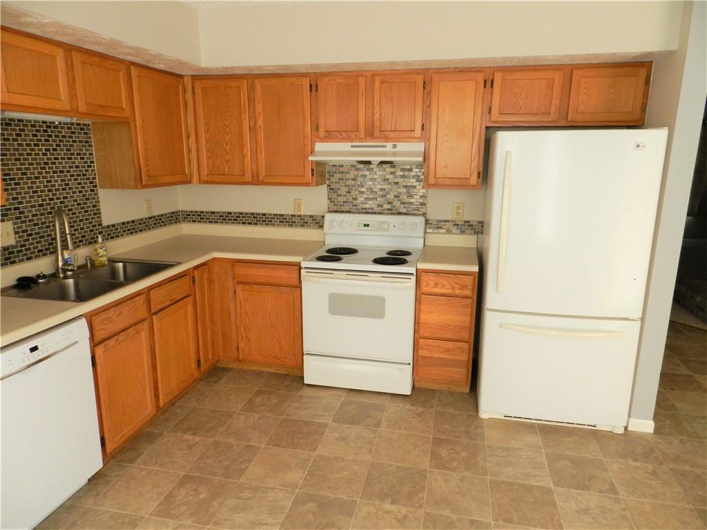 5738 Bold Ruler Drive Indianapolis, IN 46237 - Photo 14 of 34 Gallery Image 14