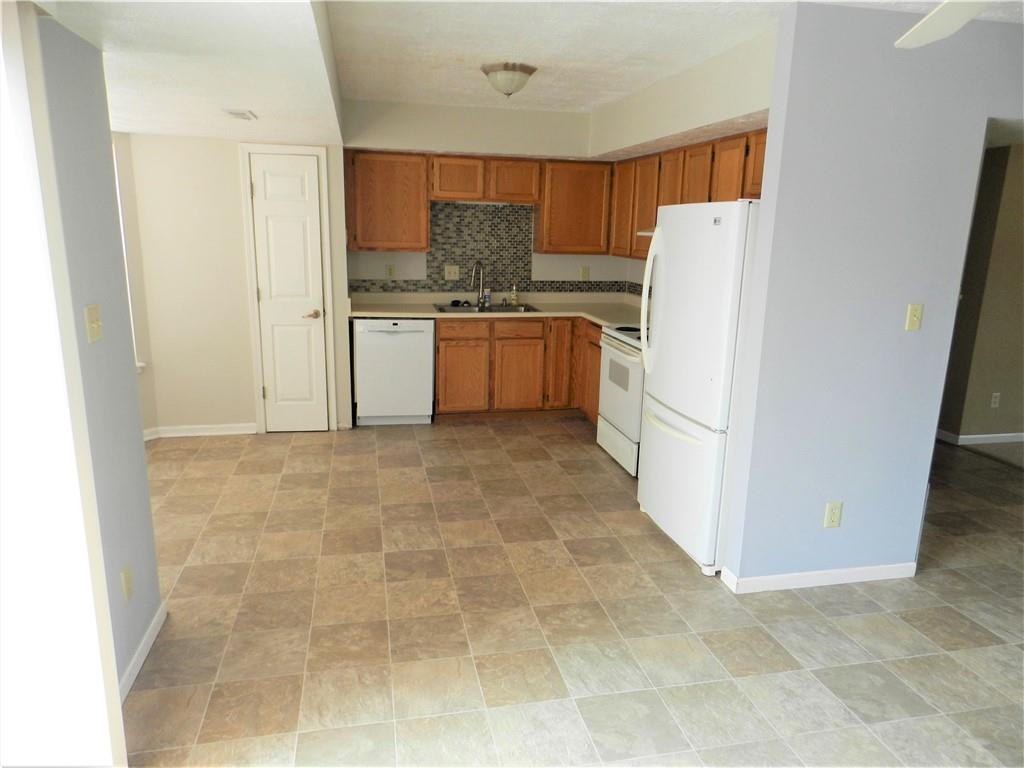 5738 Bold Ruler Drive Indianapolis, IN 46237 - Photo 15 of 34 Gallery Image 15