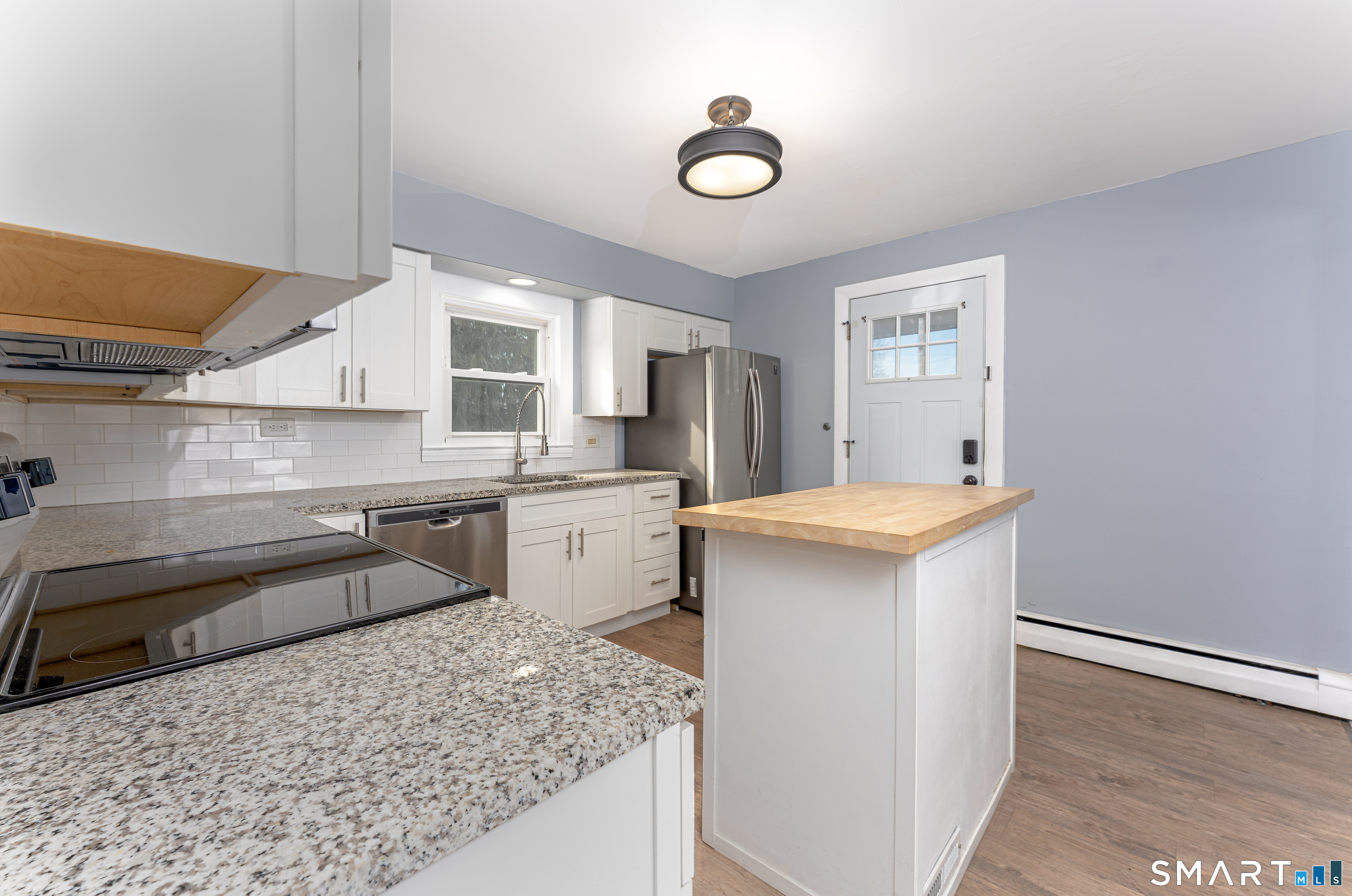 216 Madison Street Waterbury, CT 06706 - Photo 10 of 31