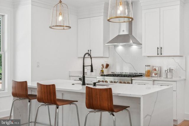 $1,375,000 | 3821 Lawrence Avenue, Kensington, MD 20895