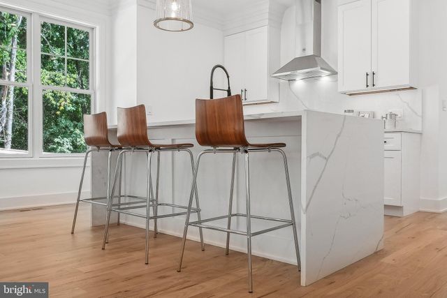 $1,375,000 | 3821 Lawrence Avenue, Kensington, MD 20895