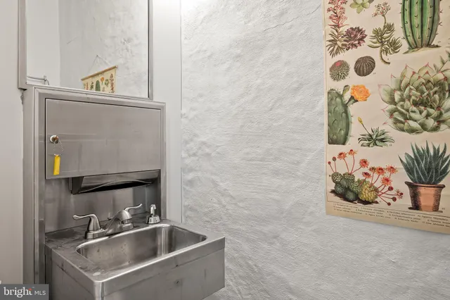 $775,000 | 337 East Hamburg Street, Baltimore, MD 21230