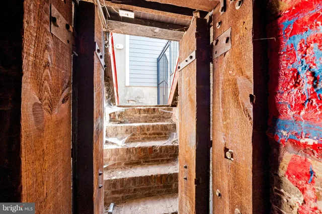 $775,000 | 337 East Hamburg Street, Baltimore, MD 21230