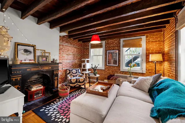 $775,000 | 337 East Hamburg Street, Baltimore, MD 21230