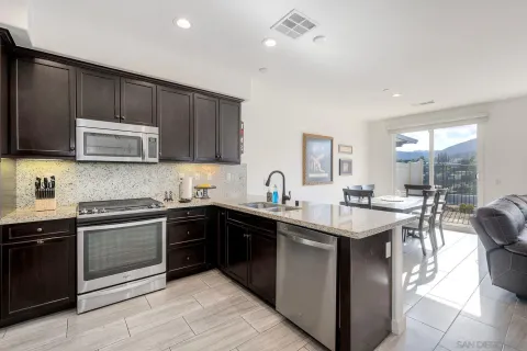 $725,000 | 13210 North Peak Vista Drive, Lakeside, CA 92040