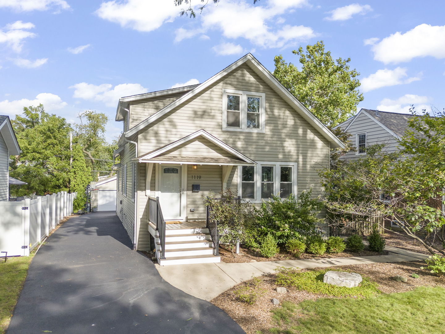 1119 Santa Rosa Avenue Wheaton, IL 60187 - Photo 31 of 35 Gallery Image 31