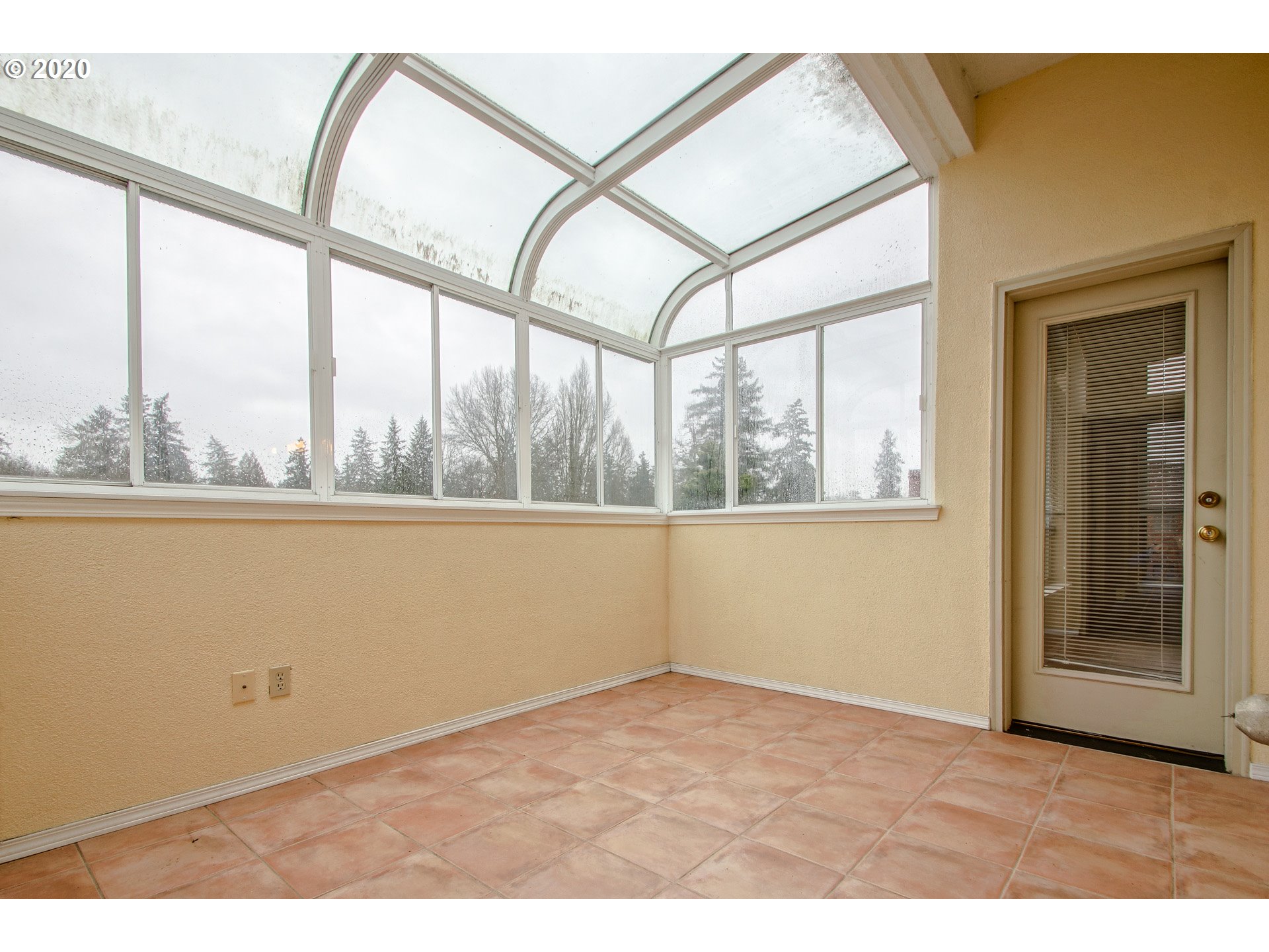 18690 Southwest Boones Ferry Road Tualatin, OR 97062 - Photo 16 of 32