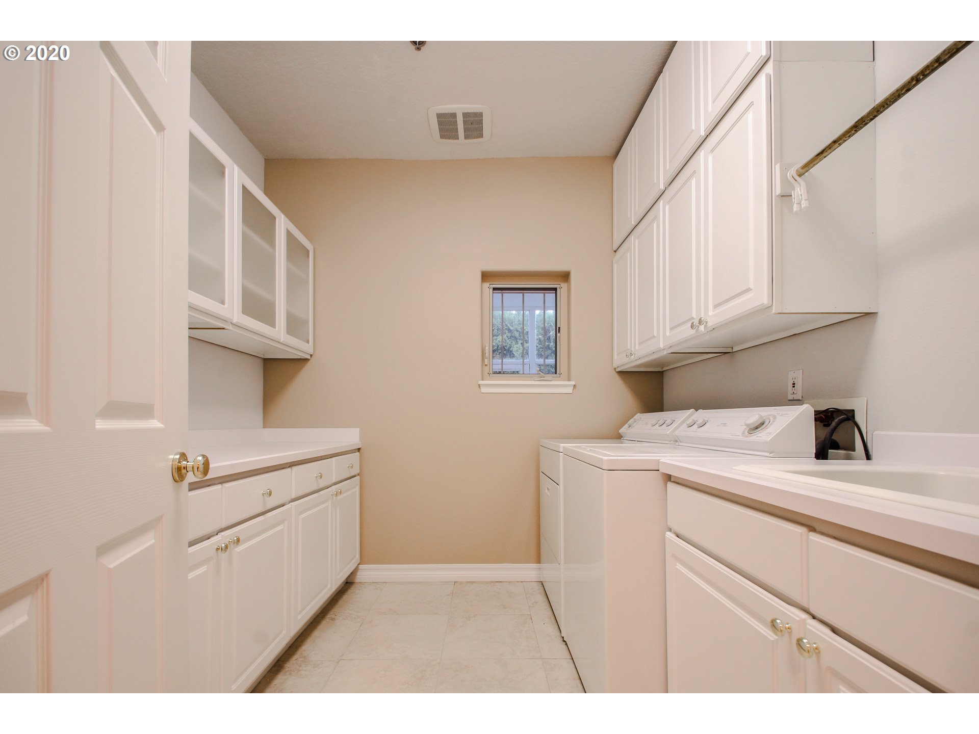 18690 Southwest Boones Ferry Road Tualatin, OR 97062 - Photo 22 of 32