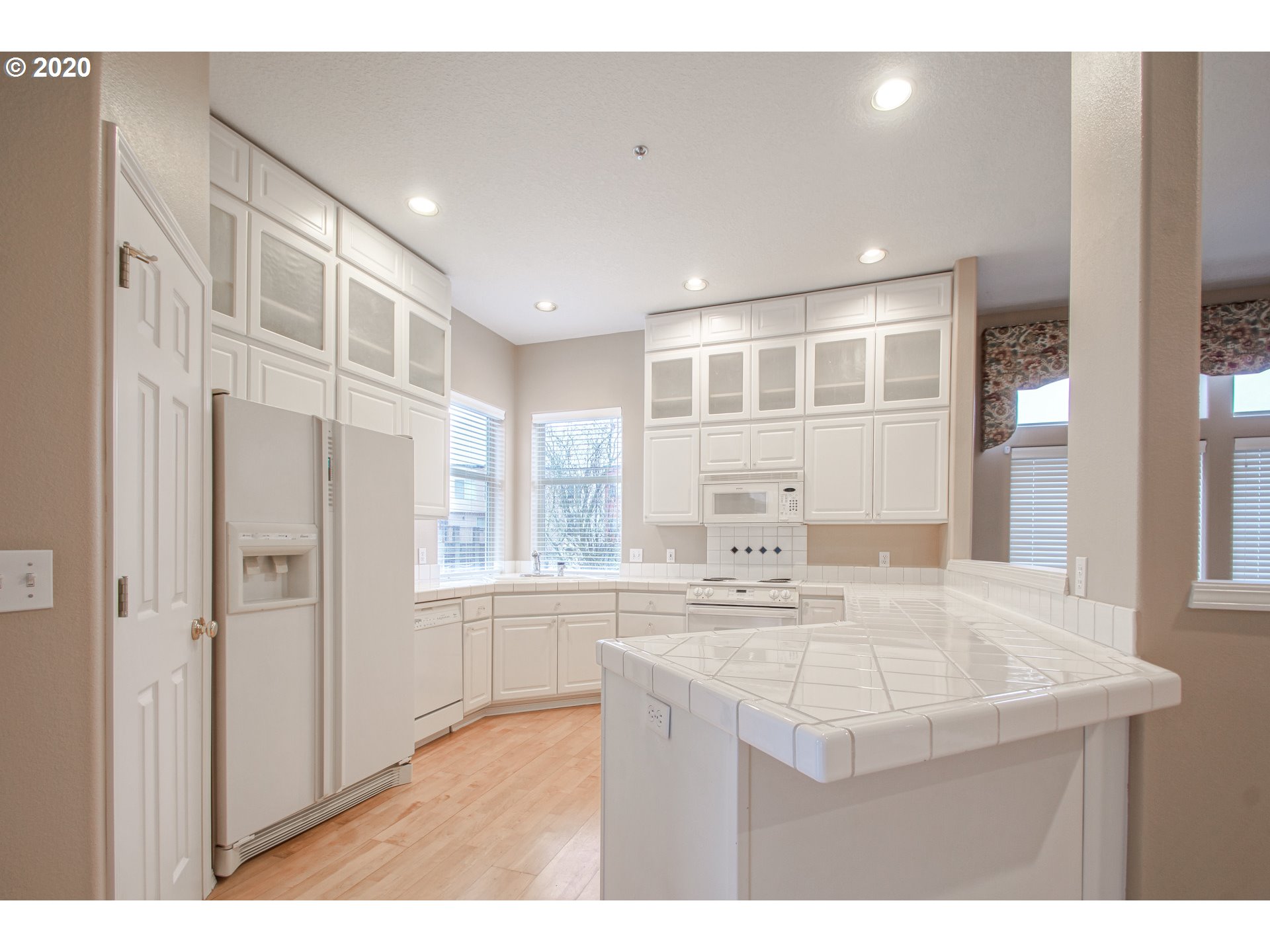 18690 Southwest Boones Ferry Road Tualatin, OR 97062 - Photo 4 of 32