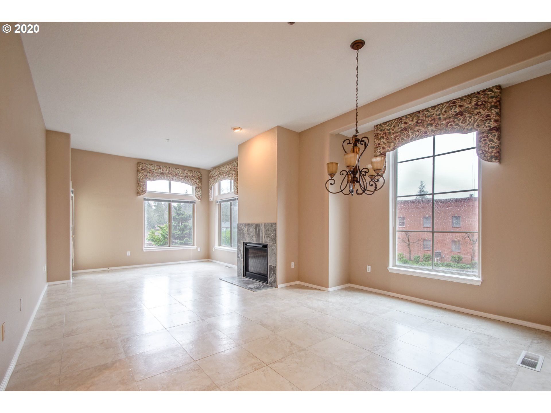 18690 Southwest Boones Ferry Road Tualatin, OR 97062 - Photo 8 of 32