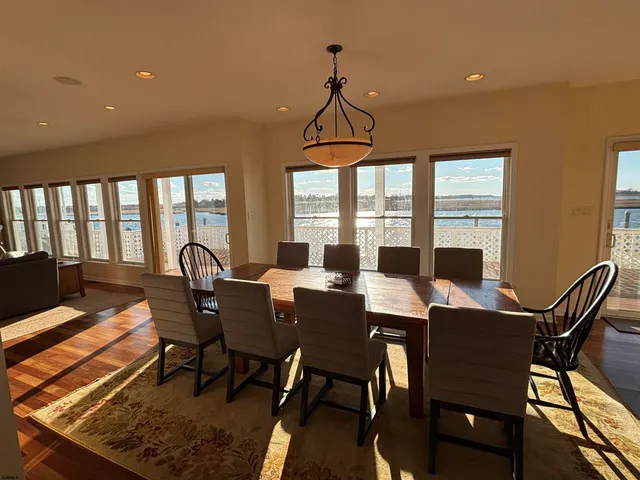 a view of terrace with sky view