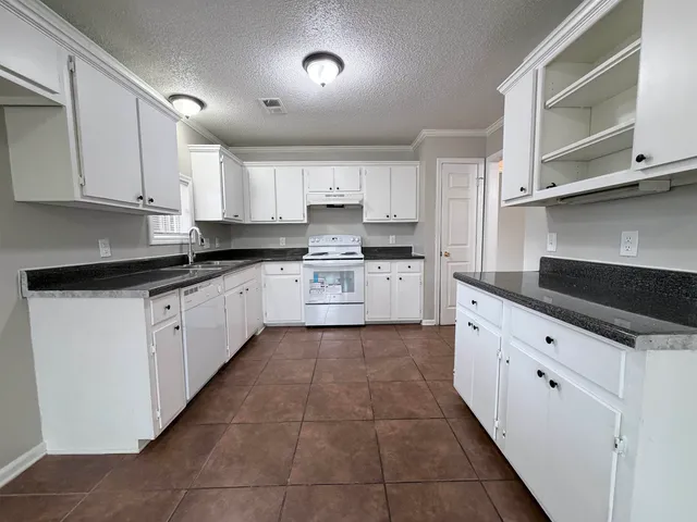 $332,500 | 3466 Stone Chase Cove, Bartlett, TN 38135